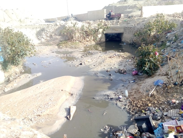 Wastewater issues in Moulares despite environmental rights