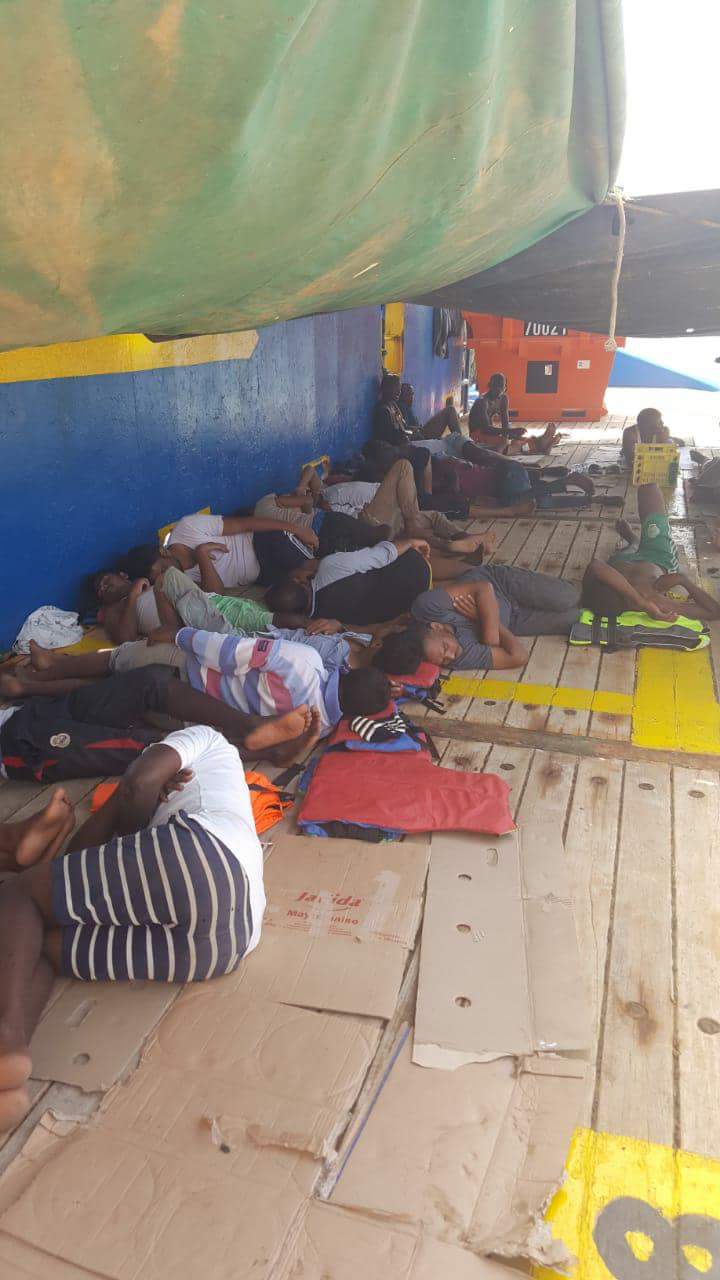 Statement : 40 Migrants are waiting for permission to enter the port of Zarzis